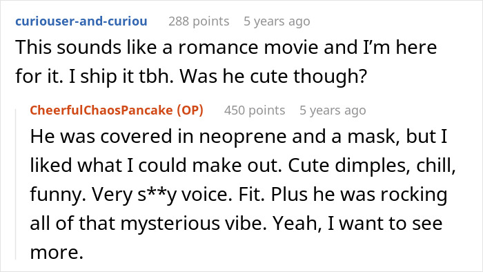 Screenshot of an online conversation about a lady trying to save an elite military diver and scoring a date despite embarrassment.