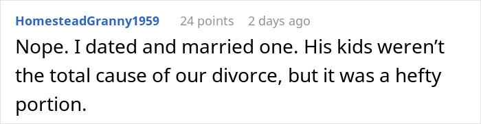 Screenshot of a Reddit comment discussing dating men with kids, sharing experience about divorce related to children.