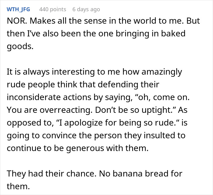 Screenshot of a discussion about a woman accused of making things awkward at work by stopping baking for colleagues.