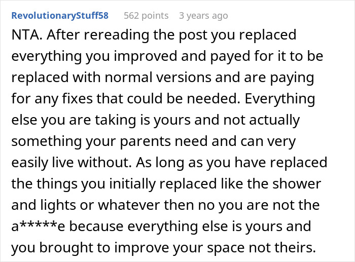 Reddit comment discussing parents kicking out daughter and her reclaiming belongings from the remodeled room.