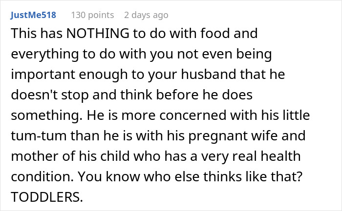 Comment criticizing a husband eating emergency snacks, highlighting the pregnant woman's anger and concern for her health condition. Comment criticizing a husband eating emergency snacks, highlighting the pregnant woman's anger and concern for her health condition.