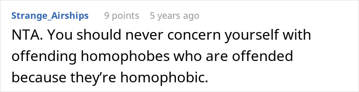 Screenshot of a Reddit comment discussing masculinity so fragile in response to girlfriend&rsquo;s friends&rsquo; Halloween costume.