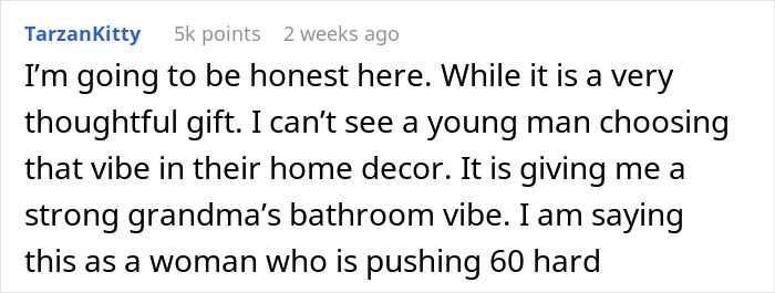 Text comment discussing a boyfriend refusing to hang an anniversary gift on the wall due to its grandma&rsquo;s bathroom vibe.