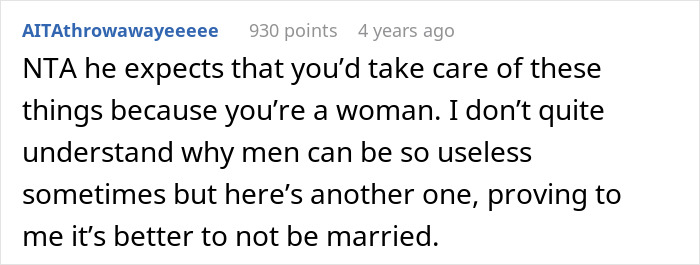 Comment expressing frustration about husband assuming woman planned Thanksgiving due to gender expectations in marriage discussions.
