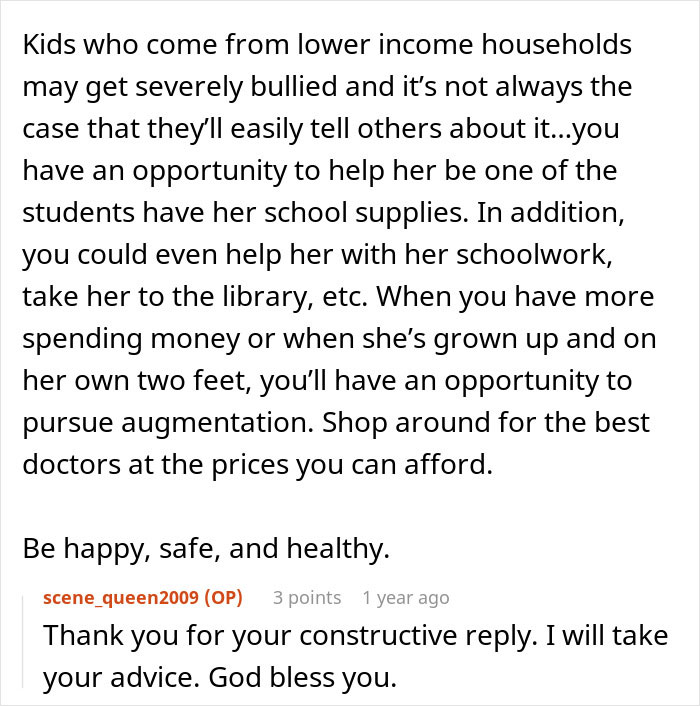 Screenshot of a forum post discussing support for a single mom after spending thousands on plastic surgery and facing reality.