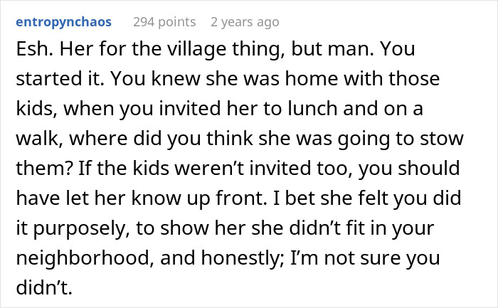 Text post discussing conflict between mom of 4 bringing kids to group activities and neighbor stopping invites due to disruption.