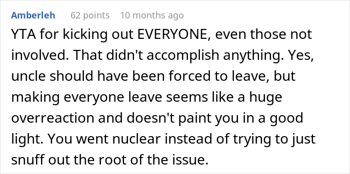 Screenshot of a forum comment discussing a woman kicking her family out due to a conservative uncle at Thanksgiving dinner.