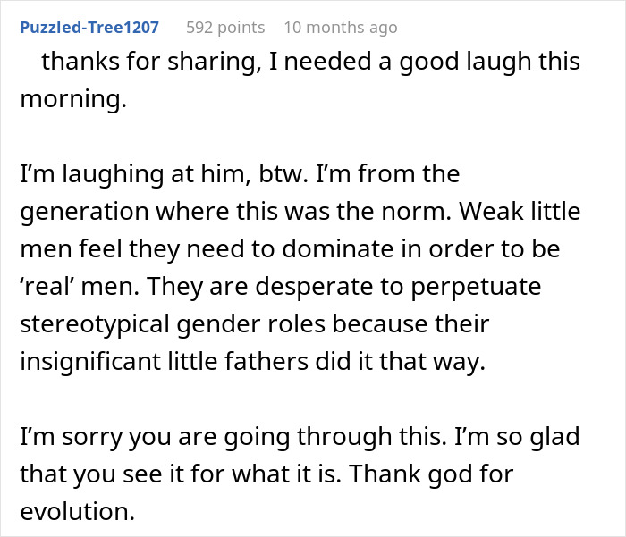 Reddit user comments on gender roles and fairness related to woman called a gold digger for wanting fair chores.