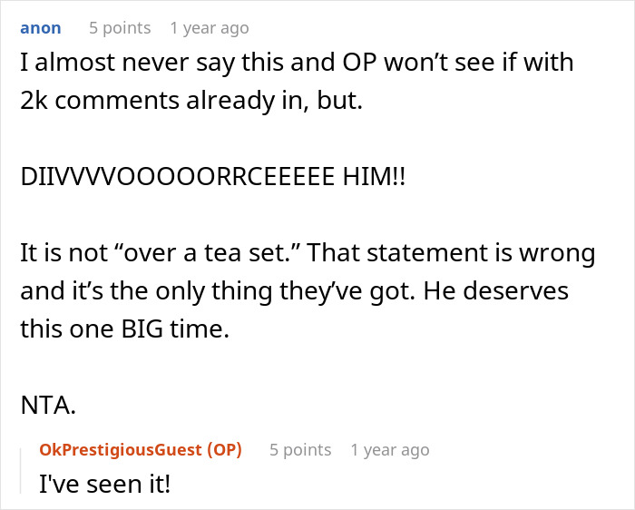 Screenshot of a forum comment urging divorce over a husband stealing his wife&rsquo;s tea set and giving it to his niece.