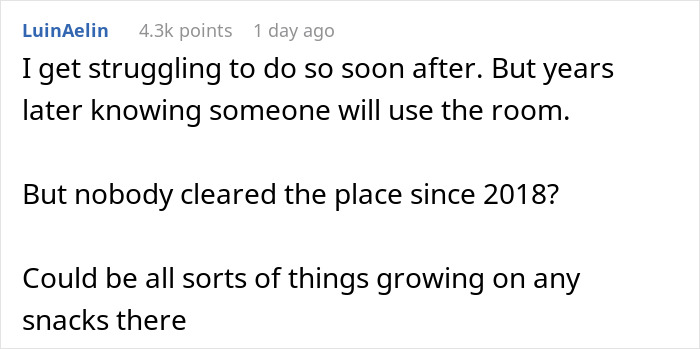Comment discussing the struggle of cleaning a deceased coworker&rsquo;s office frozen in grime years after no one cleared it.