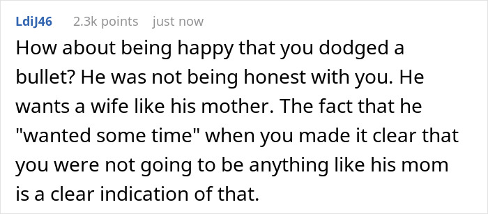 Comment discussing honesty issues between boyfriend and girlfriend related to mother and family expectations.