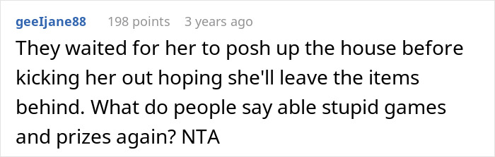 Reddit comment discussing parents kicking out daughter and her reclaiming belongings from her remodeled room.