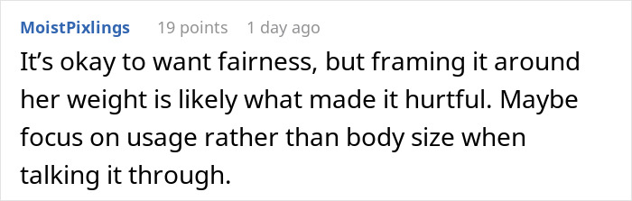 Text comment about fairness in roommate couch payment debate, discussing weight and usage considerations.