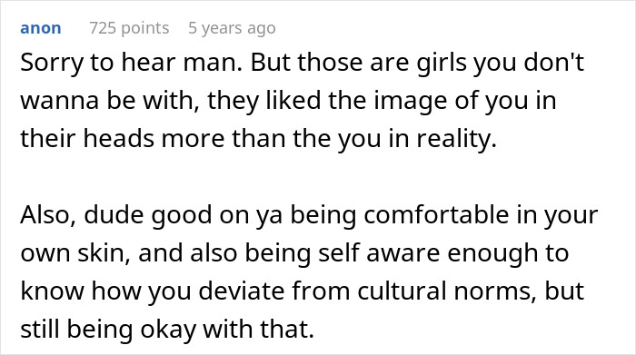 Comment discussing guys buying shawls, addressing cultural norms and reactions from their girlfriends calling them gay.