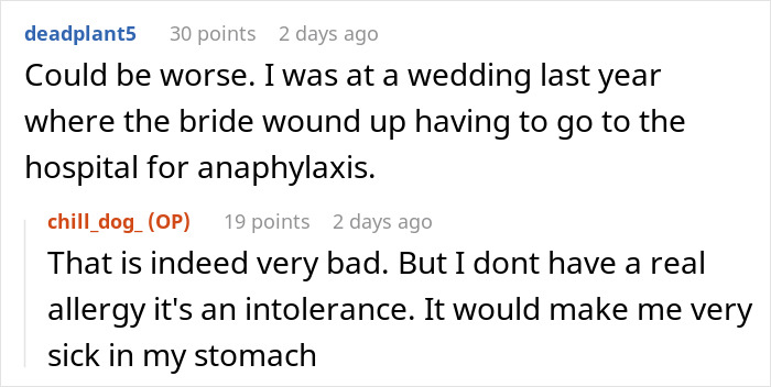 Comment thread discussing a bride's allergy at a wedding where vendors left her without cupcakes.