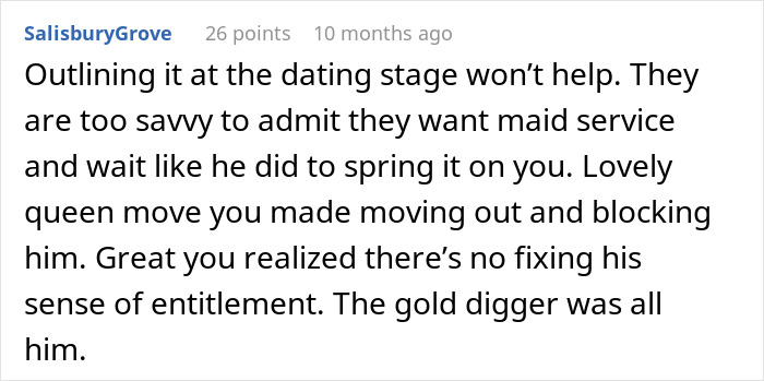 Screenshot of a Reddit comment discussing a woman leaving her boyfriend for his entitlement and calling him a gold digger.