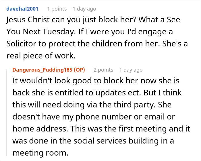 Screenshot of a forum discussion about a mom abandoning 2 kids with 23-year-old sister six years ago and related complaints.