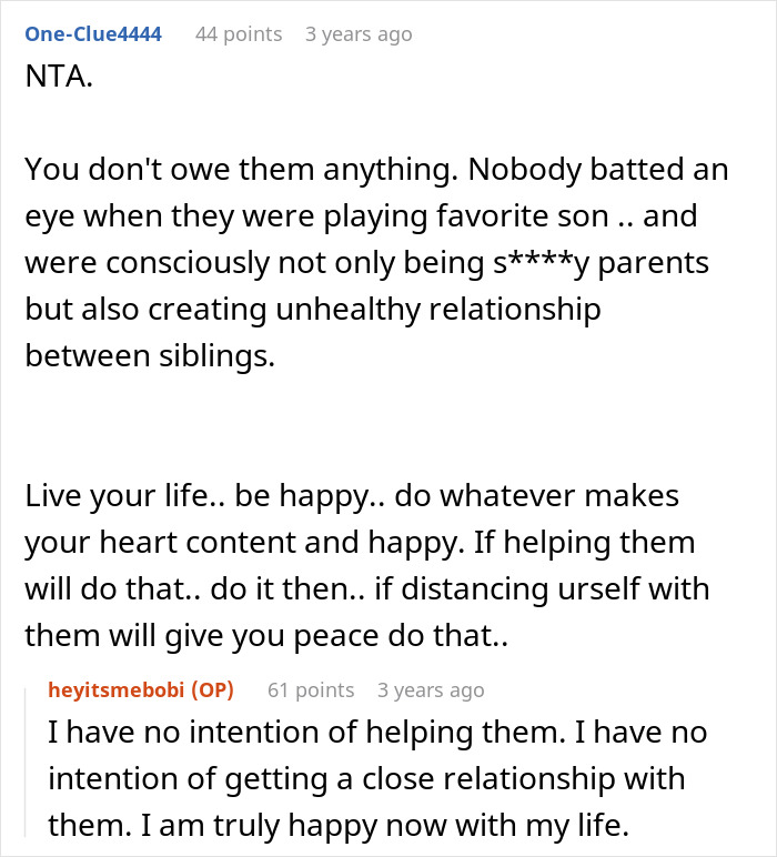 Screenshot of an online discussion about parents&rsquo; favoritism causing strained sibling relationships and refusal to help them.