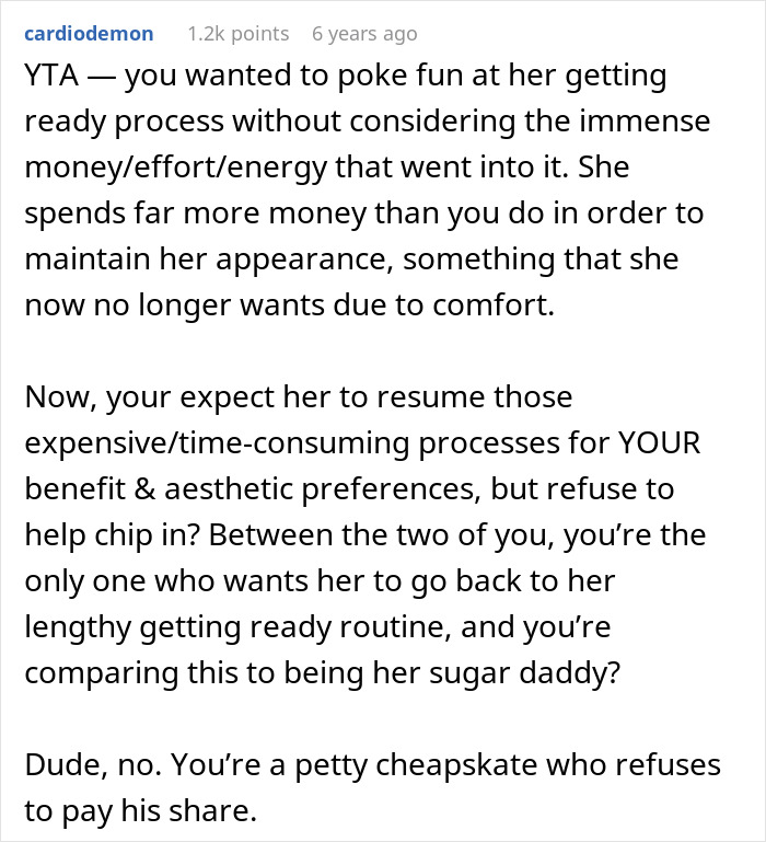 Reddit comment criticizing a man for mocking his girlfriend&rsquo;s long shaving and makeup beauty routine.