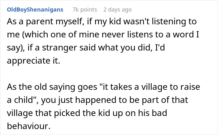 Reddit comment discussing a man telling a disruptive kid on a plane to shut up, upsetting the mom.