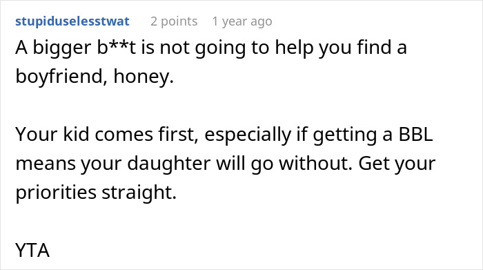 Reddit comment criticizing a single mom prioritizing plastic surgery over her child&rsquo;s needs and expecting support.