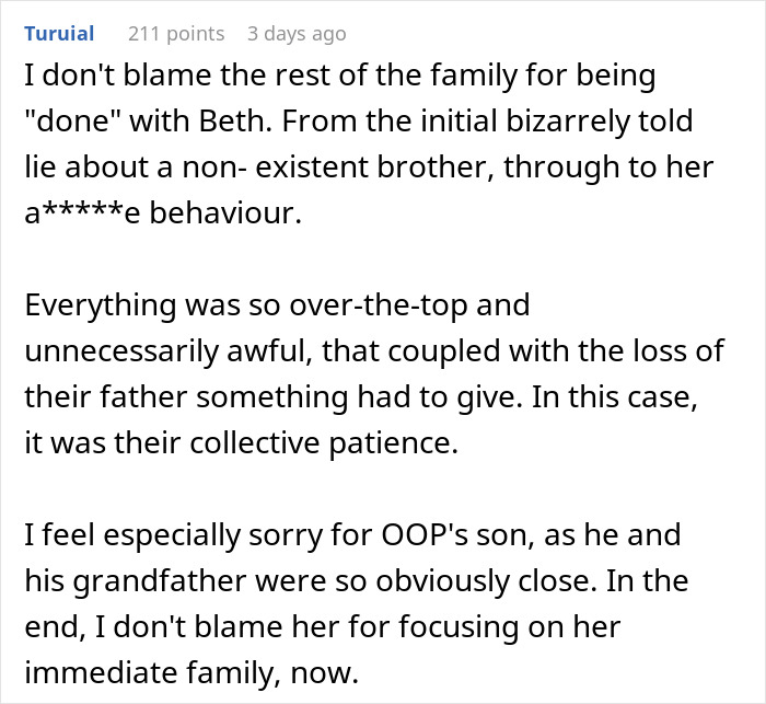 Screenshot of a forum comment discussing a sister revealing a dead brother lie and family tensions online.