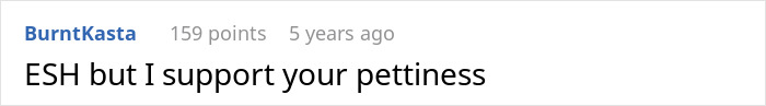 Screenshot of a Reddit comment supporting pettiness, related to man trolling sis with a dog photo instead of kid&rsquo;s pictures.