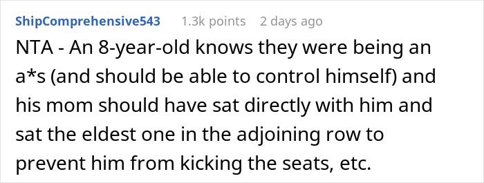 Screenshot of a forum comment discussing a disruptive kid on a plane and the mom&rsquo;s reaction to a man telling the child to be quiet.