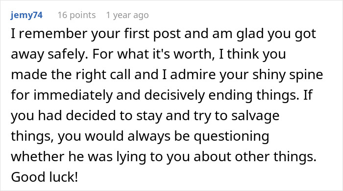 Screenshot of a Reddit comment discussing a man ruining his marriage by stealing his wife&rsquo;s tea set and giving it to his niece.