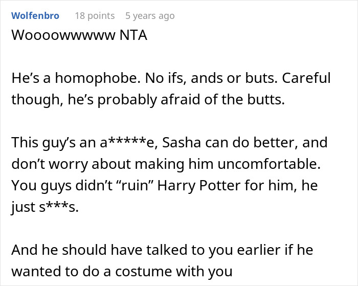 Online forum discussion criticizing a guy for fragile masculinity over girlfriend's friends' Halloween costume.