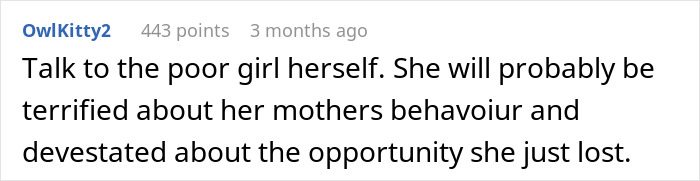 Comment text about a woman upset her friend doesn&rsquo;t give cash but offers a favor instead, discussing willingness to help.