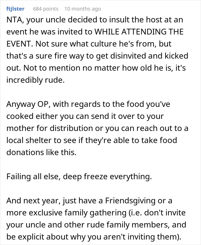 Reddit comment discussing a woman kicking conservative uncle and family out of Thanksgiving dinner over rude behavior.