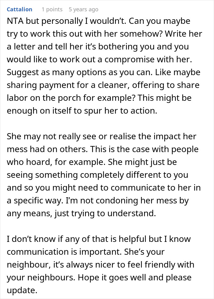 User reading online comment about neighbor&rsquo;s rotting pumpkin and considering sending a passive-aggressive message.