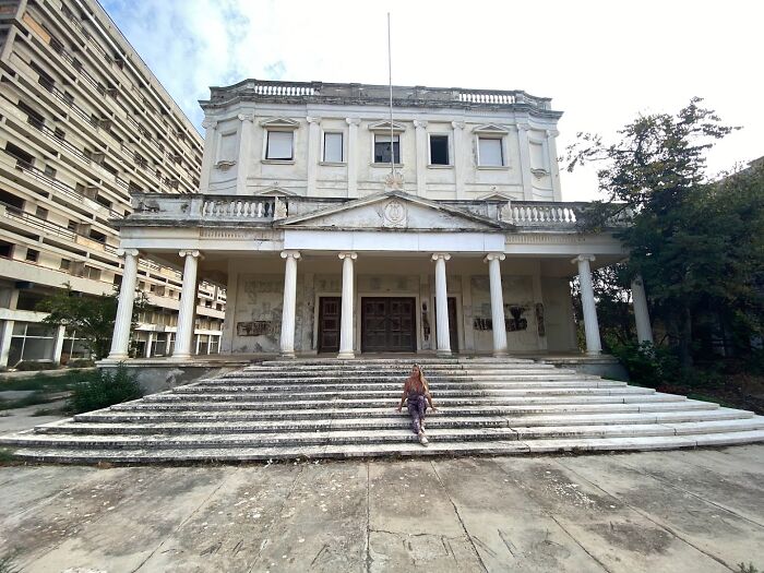 In Honor Of Spooky Season And My Questionable Travel Choices, I Went Solo To 3 Ghostly Resort Towns