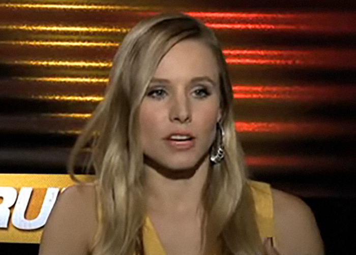 Dax Shepard&rsquo;s Old &ldquo;Hitting&rdquo; Joke About Kristen Bell Resurfaces After Viral Anniversary Post