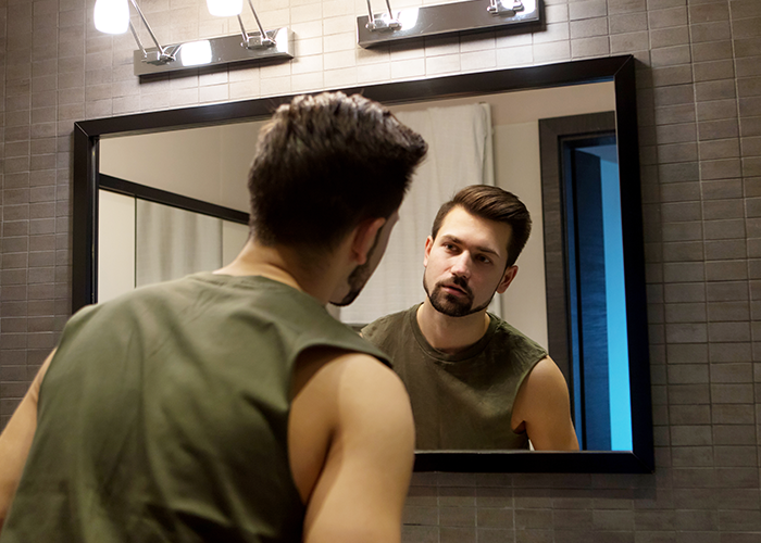 Woman Dumps Boyfriend After Her Friends&rsquo; Halloween Costumes Uncover His True Colors 