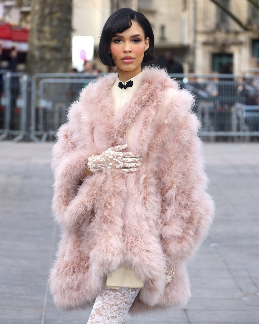 Meet The Women Who Turned &ldquo;Trad Wife&rdquo; Movement Into The Internet&rsquo;s Hottest Debate