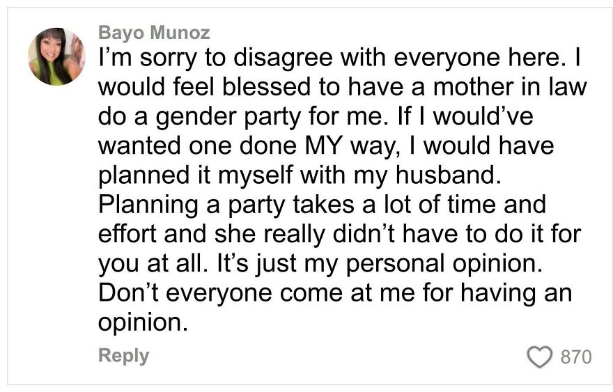 Comment from a woman sharing her opinion about a mother-in-law ruining her gender reveal party planning.