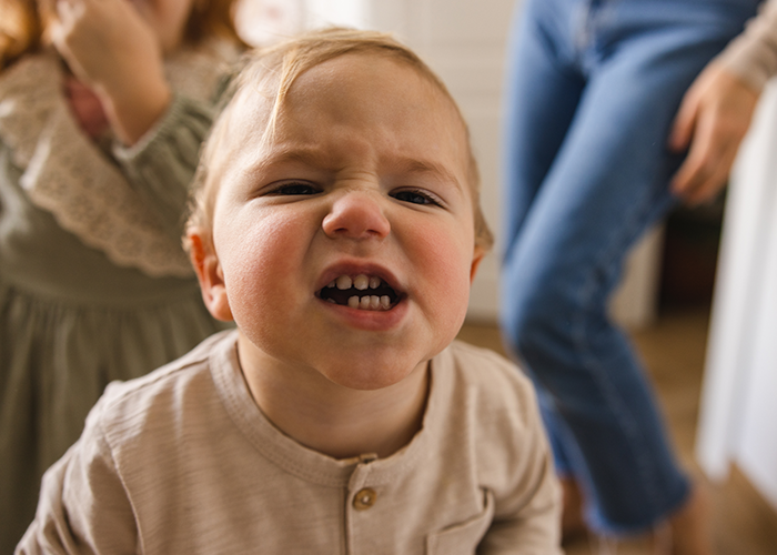 Sister Demands Child-Free Sibling Take In Her 3 Kids In An Emergency, Surprised It Doesn't Go Well