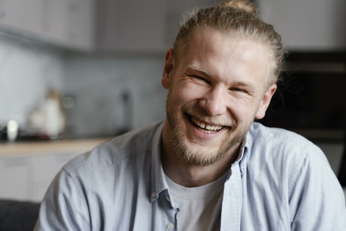 “The Hardest I’ve Tried To Not Laugh”: 30 ER Employees Share The Most Comical Moments Of Their Jobs