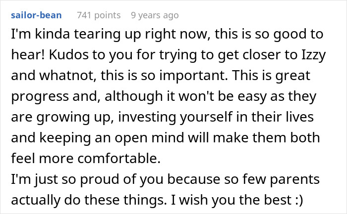 Alt text: Screenshot of a heartfelt comment praising a mom&rsquo;s effort to connect with her daughters despite favoring one more than the other.