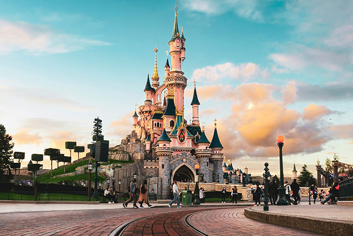 44 Horrifying Moments When People Realized They Might Not Make It Out