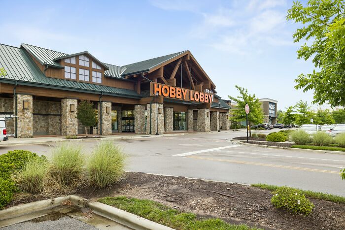 Hobby Lobby storefront in a shopping center, illustrating a brand for savage responses in the internet game about describing exes.