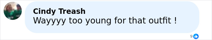 Beyonc&eacute; Fans Have Wild Reactions After Her Daughter, Blue Ivy, Turns Heads In Pink Dress