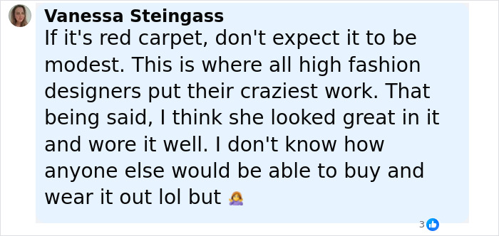 Comment from Vanessa Steingass discussing bold red carpet fashion choices and Dakota Johnson&rsquo;s risqu&eacute; outfit looks.