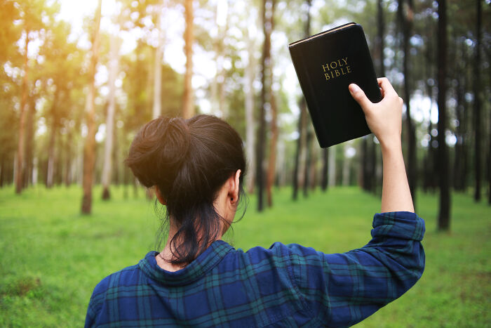 50 True Stories Of People Who Fell Victim To Cults