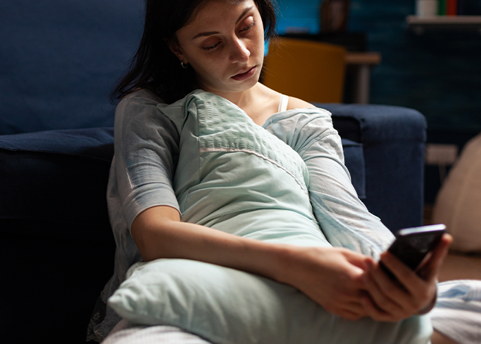 Man Doesn’t Take Pregnant Wife’s Condition Seriously, Eats All Of Her Snacks Until She Blows Up Man Doesn’t Take Pregnant Wife’s Condition Seriously, Eats All Of Her Snacks Until She Blows Up