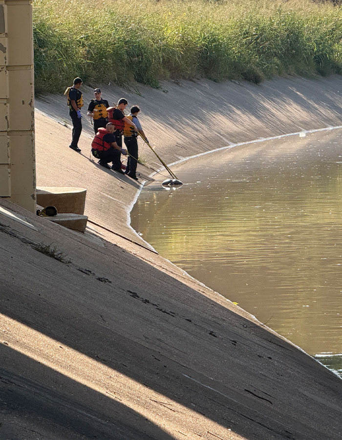 Search and rescue team in Houston investigates water canal amid fears of serial criminal after 16th body found.