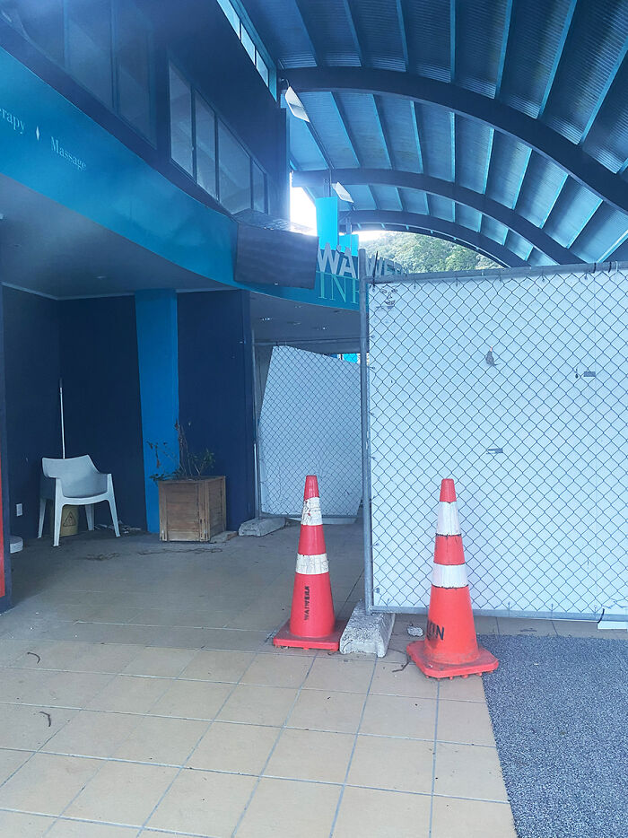 Inside New Zealand's Abandoned Waiwera Hot Pools: A Forgotten Water Park Frozen In Time Inside New Zealand's Abandoned Waiwera Hot Pools: A Forgotten Water Park Frozen In Time