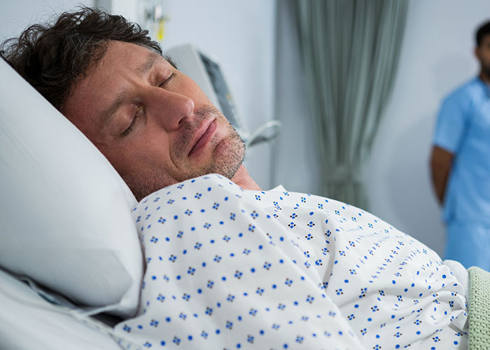 37 People Who Work At Maternity Wards Share The Weirdest Thing A Father Has Done